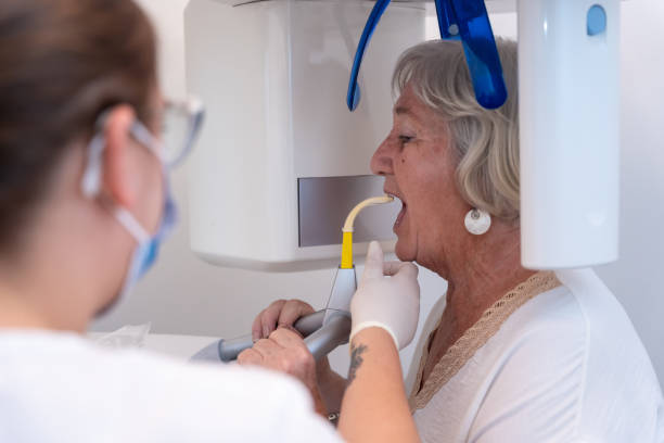 Best Emergency Cosmetic Dentistry in Howland Center, OH