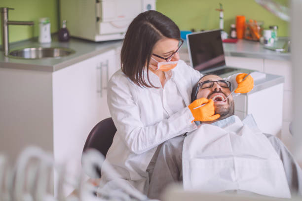 Best Emergency Dental Care for Abscessed Tooth in Howland Center, OH
